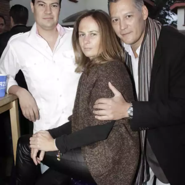 Enrique Saldaña,Layla Malo,Carlos Sánchez