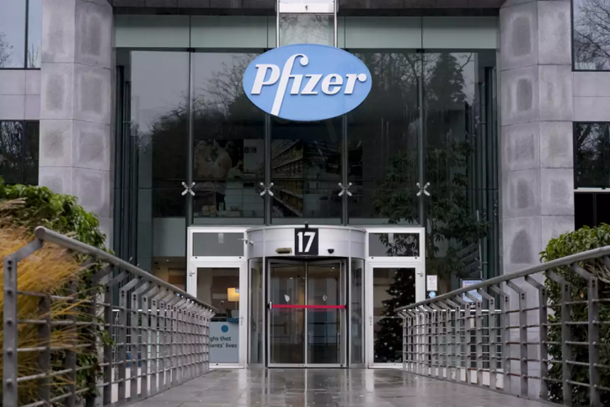 Pfizer desafía a Novo Nordisk y Eli Lilly con terapias antiobesidad