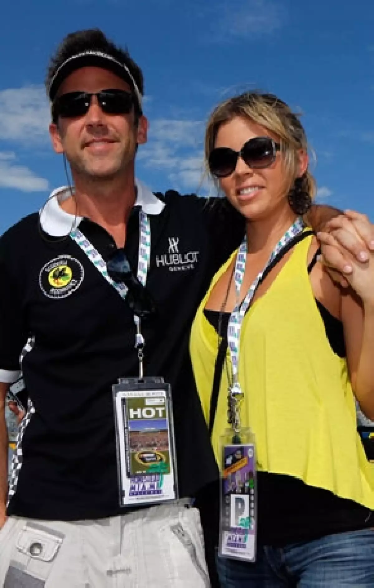 El actor puertorriqueño Carlos Ponce y la actriz colombiana Ximena Duque anunciaron este lunes mediante un comunicado el fin de su noviazgo y señalaron que ahora son amigos.