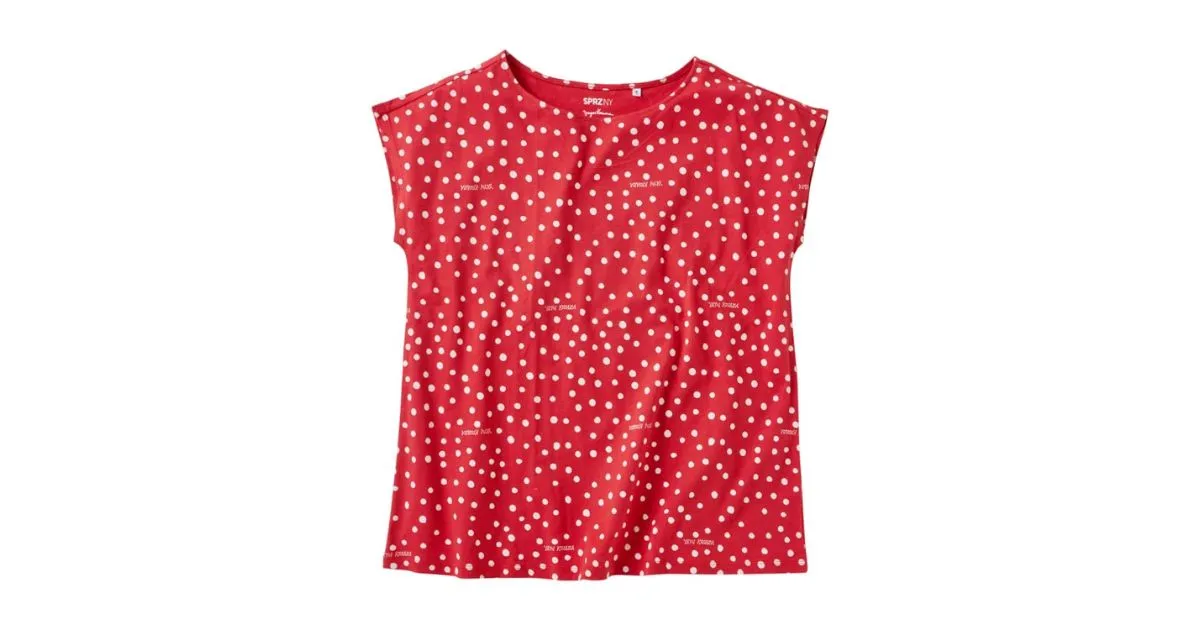 Playera Uniqlo en colaboración con Kusama