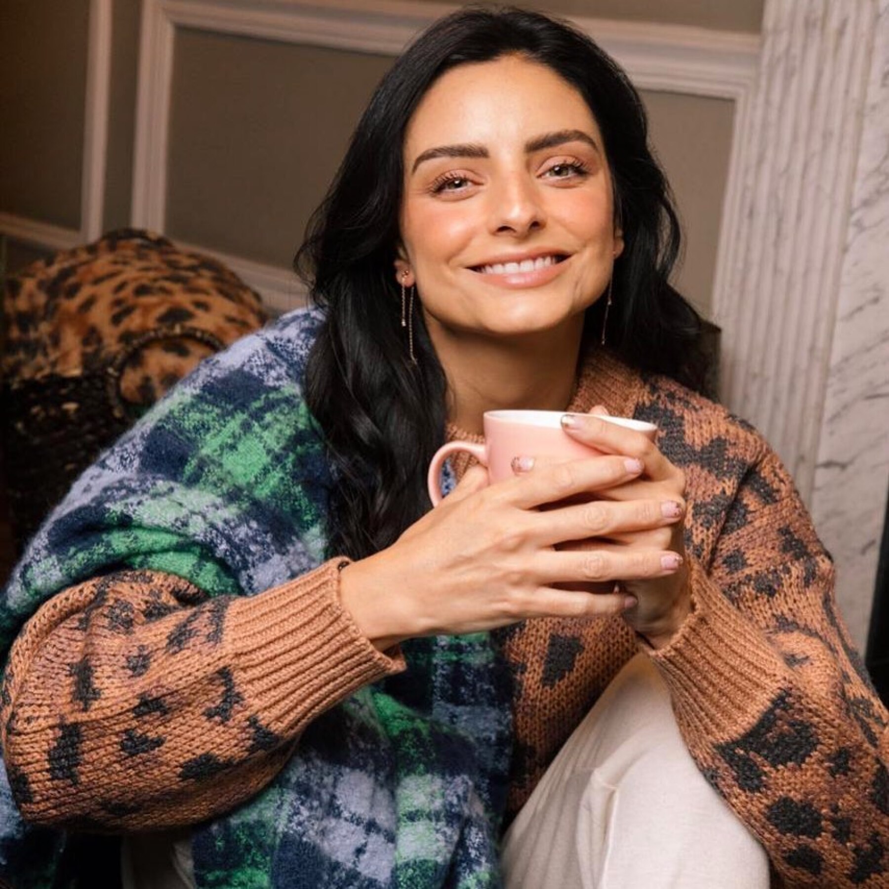 Aislinn Derbez