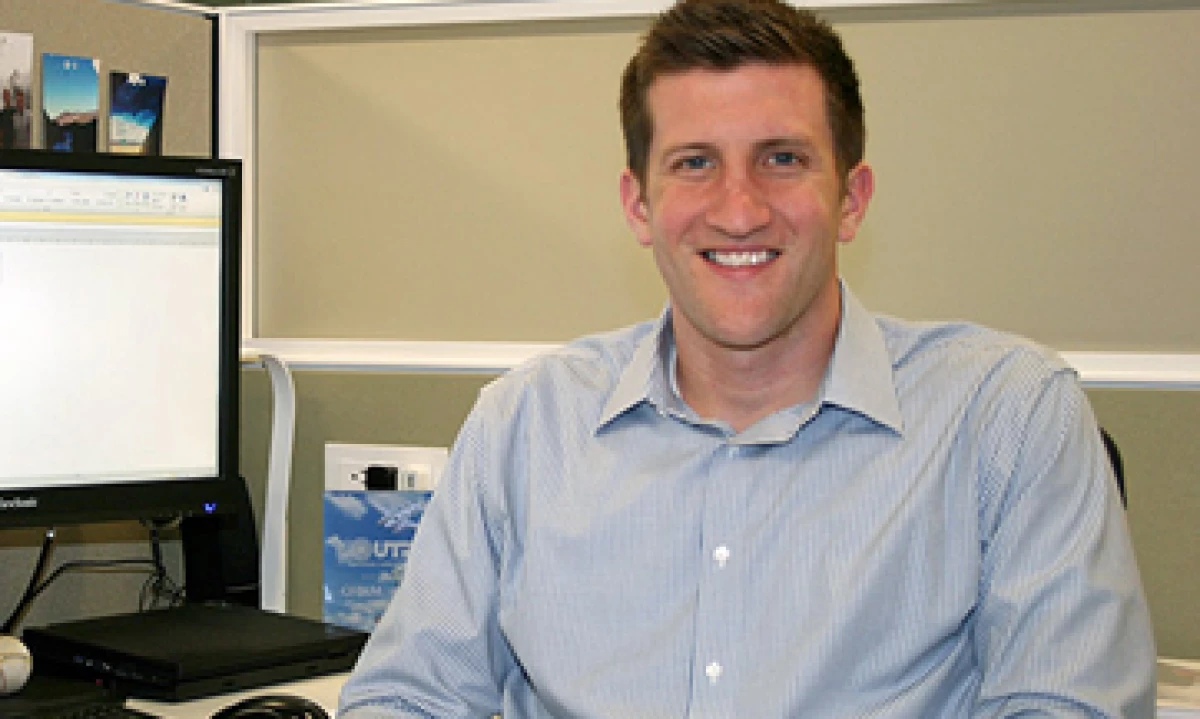 Matt Ross consiguió el trabajo que quería enviando una carta en la cual se ofrecía a buscar el café de ser necesario. (Foto: toamda de CNNMoney.com)