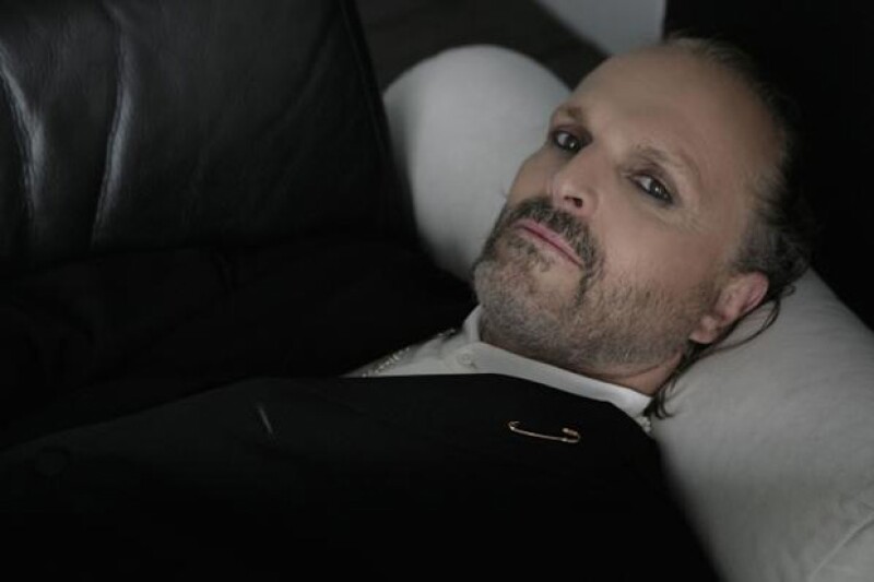 Bosé se acerca a los 40 años de trayectoria artística.