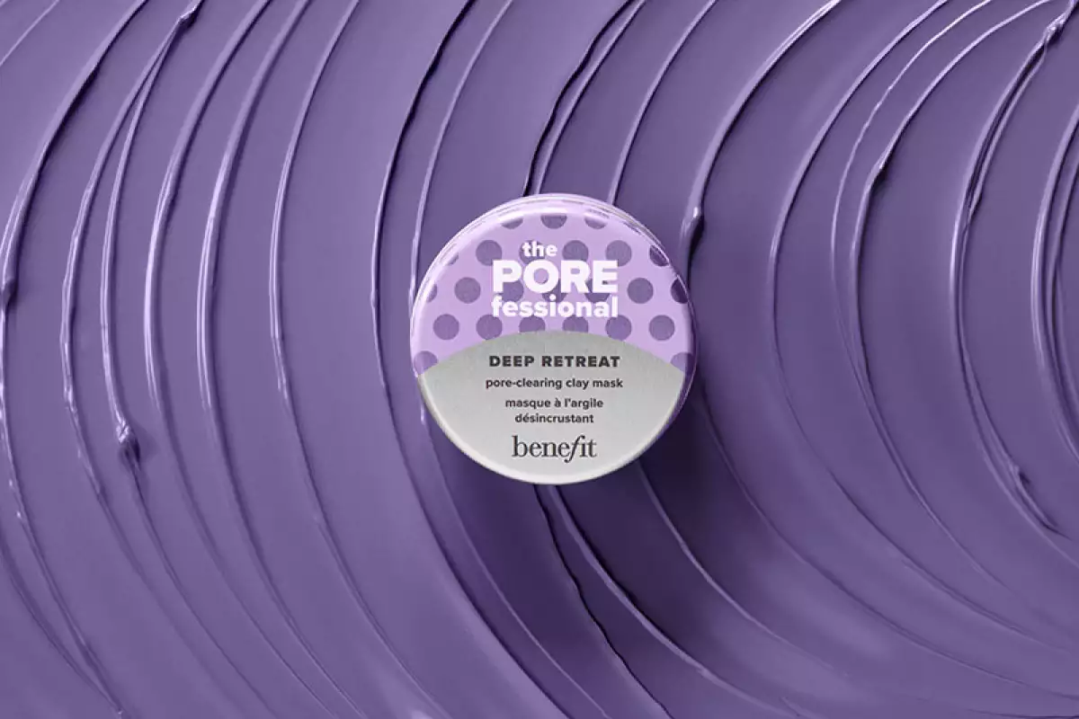 PoreCare_Product_DeepRetreat_Swatch_0088_B.jpg