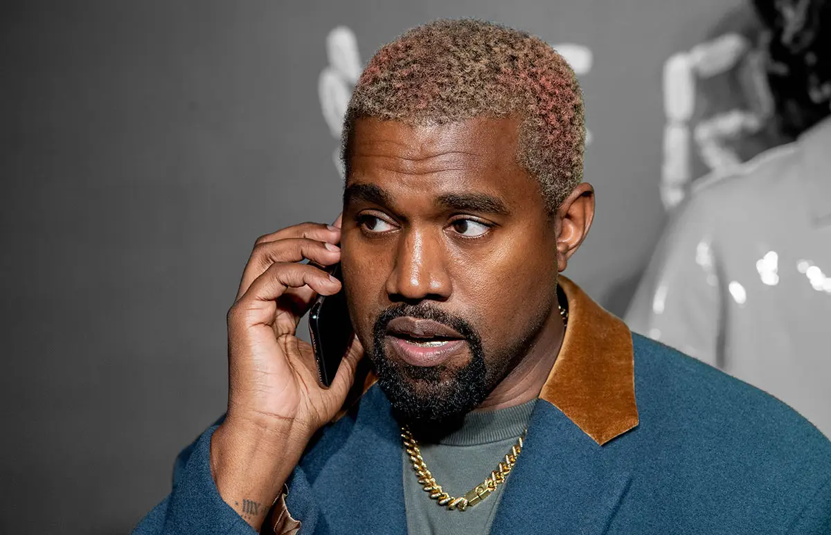 Kanye-West-Roba-Arete-Versace