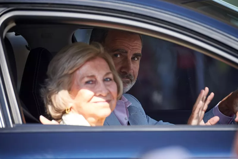 Doña Sofía y el rey Felipe VI