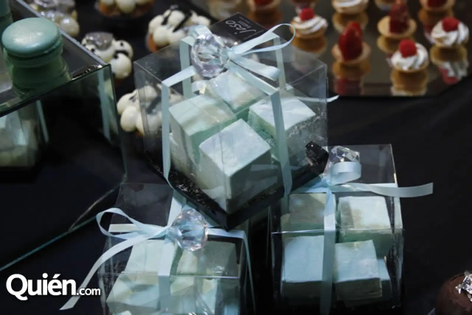 Postres del Jaso en el baby shower de Beatriz Sámano