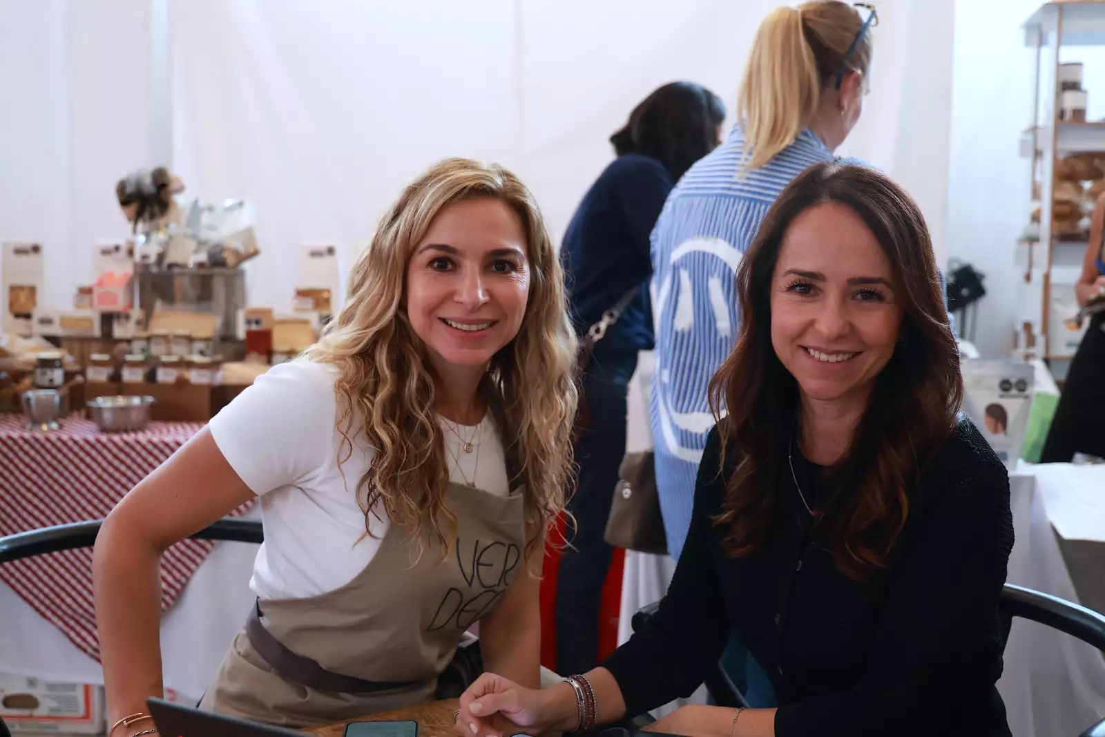Ana Gloria Robles y Susana Ramírez 