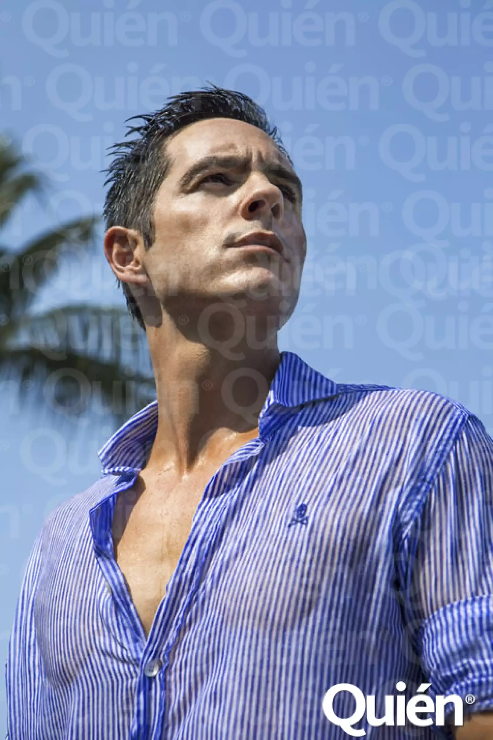 Mauricio Ochmann (Camisa: Scalpers.)