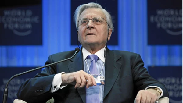 El presiden del Banco Central Europeo, Jean Claude Trichet, hizo eco de la defensa del euro del mandatario francés, Nicolás Sarkozy.