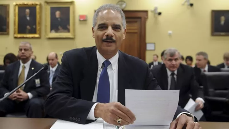El procurador Eric Holder comparece ante el Congreso de EU