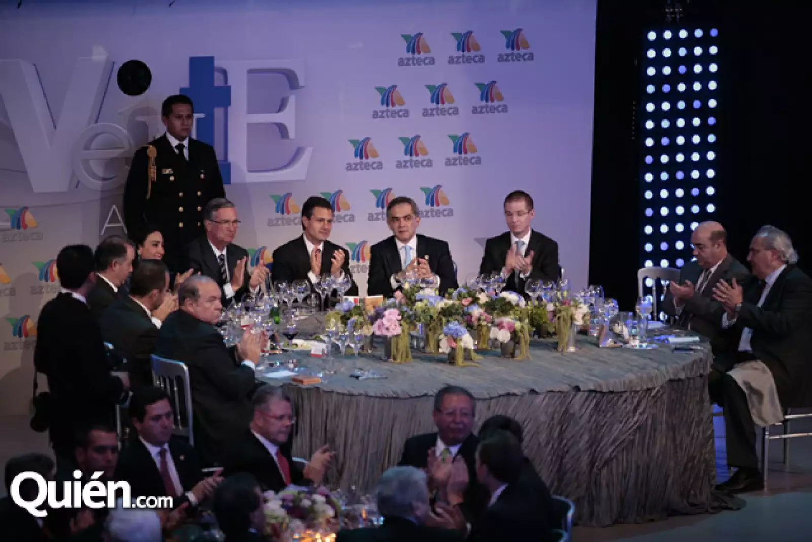 María Laura Medina de Salinas,Ricardo Salinas Pliego,Enrique Peña Nieto,Miguel Ángel Mancera,Mario San Román