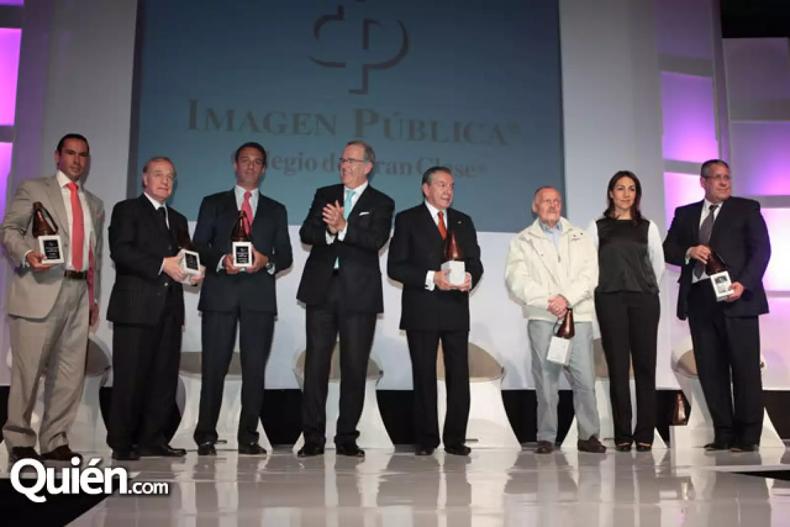 Federico López Otegui, José Ramón Fernández, Carlos Slim, Víctor Gordoa, Maco Antonio Muñiz, José Luis Cuevas, Cristina Pineda y José Ignacio Ávalos