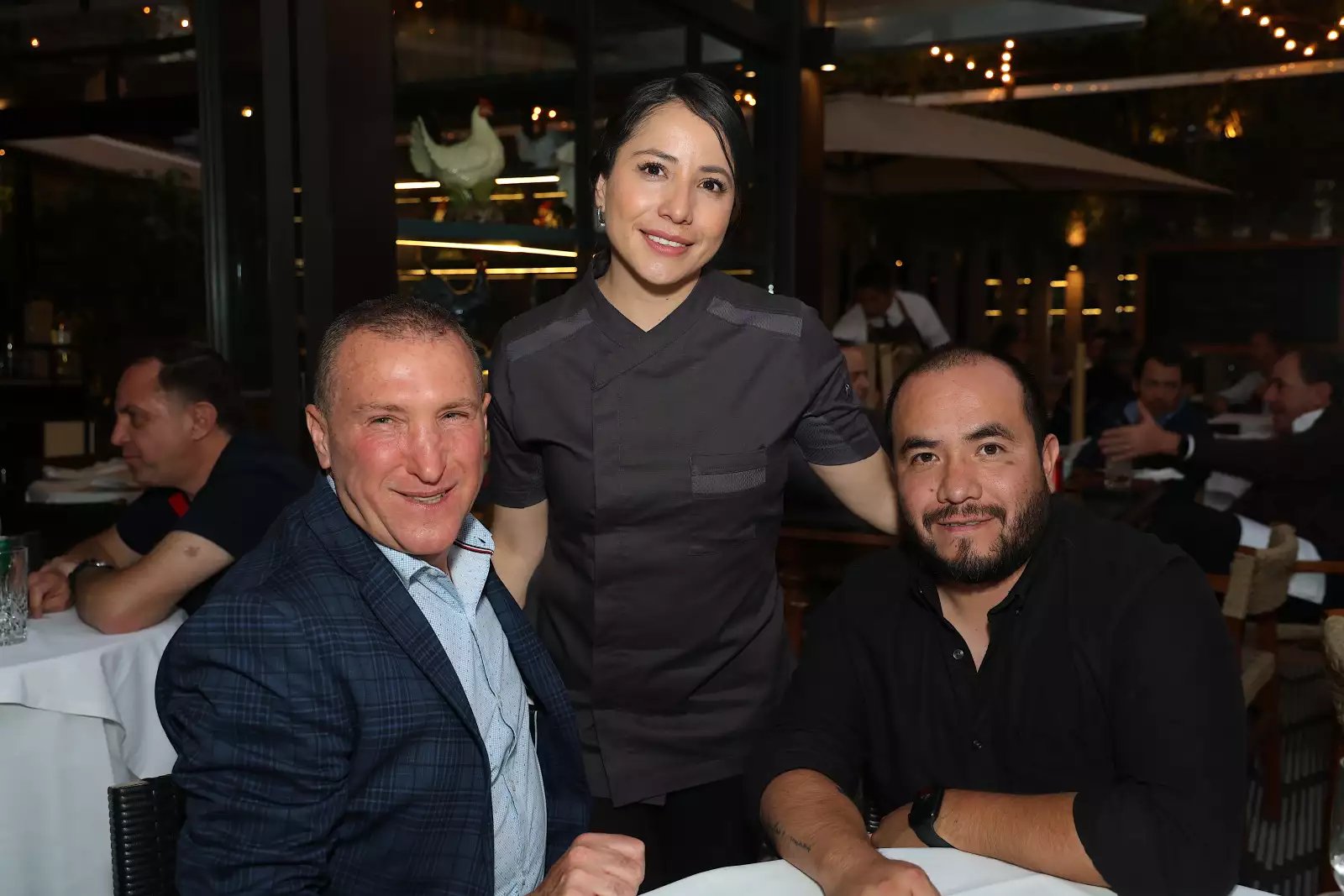 Marco Wosk, Bruno Mendoza y chef Zuleima Zepeda 