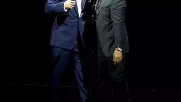 El Potrillo se presentó en Zapopan, Jalisco; la gran sorpresa de la noche fue la presencia de su colega y amigo para interpretar "A nadie le importa".