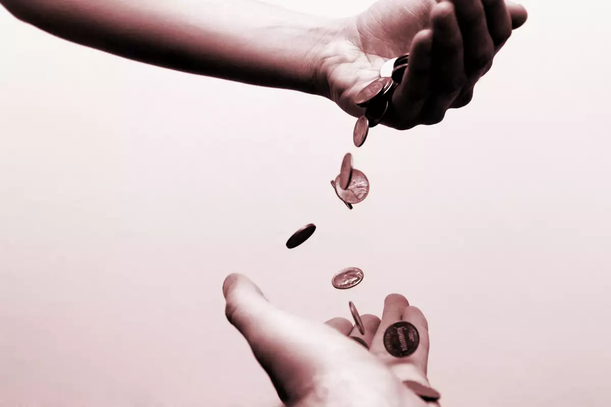 Peso a peso.