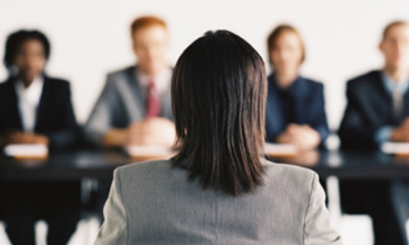 Un título no es sinónimo de éxito, si no se tiene el profesionista puede buscar certificar sus estudios de otra forma. (Foto: Thinkstock)