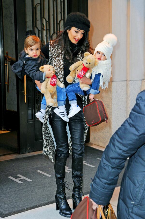 LA-PANDILLA-DEL-ROYAL-BABY2.jpg