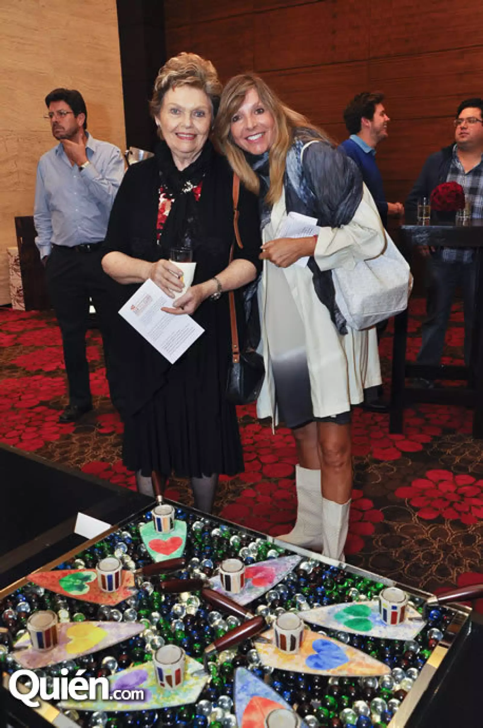 Ivonne y Silvia Kurian