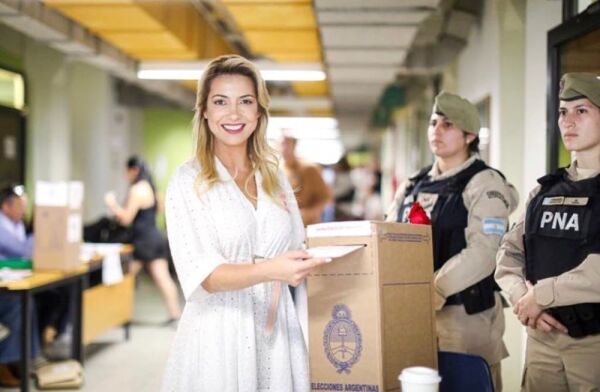 Fabiola Yañez primera dama de Argentina 2.jpg