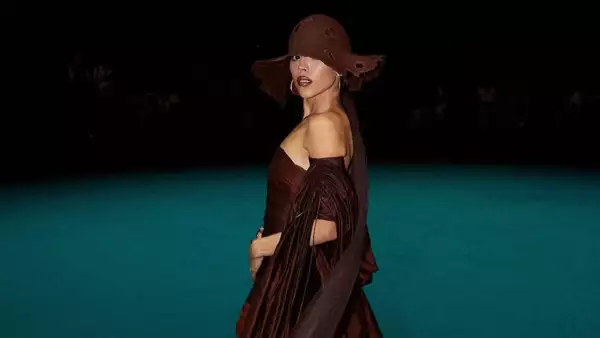 danna-paris-fashion-week.jpg