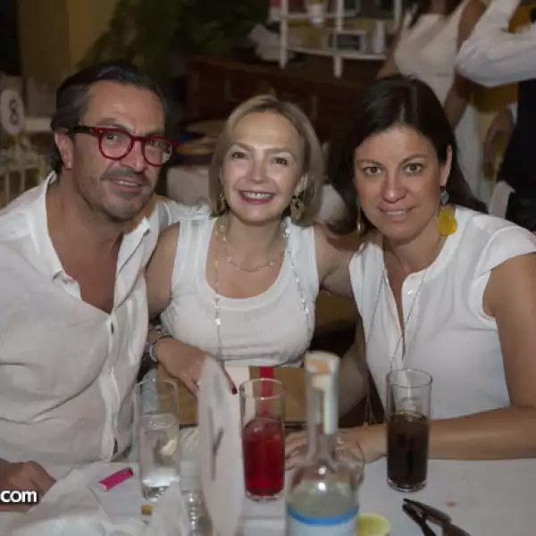 Alejandro González Possi, Mayra Hernández y Alejandra Pohle