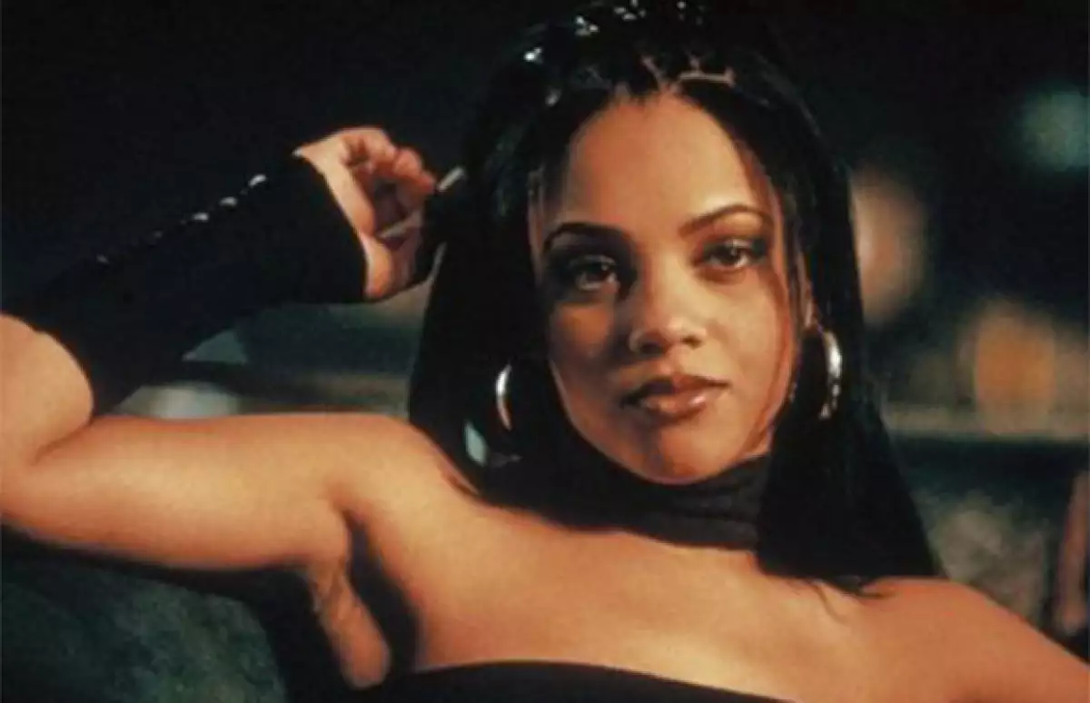 En el cine, interpretó a Nikki.