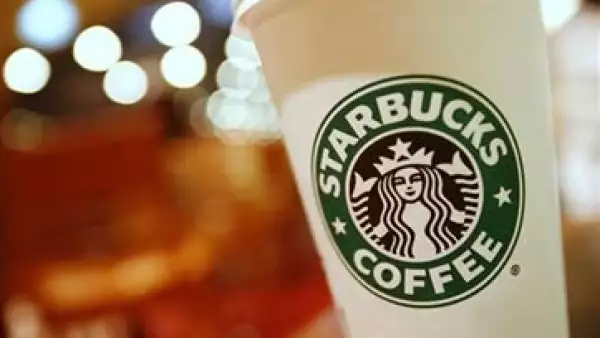 Starbucks confirma cierre de tiendas y despidos por reestructuración; ¿afectará a México?