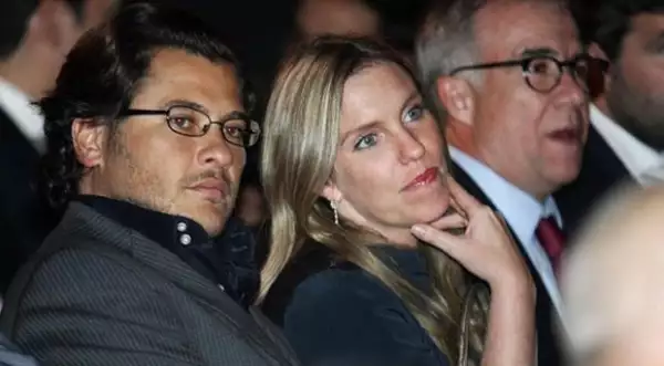 La pareja fue captada en la presentación de la serie Drenaje Profundo.