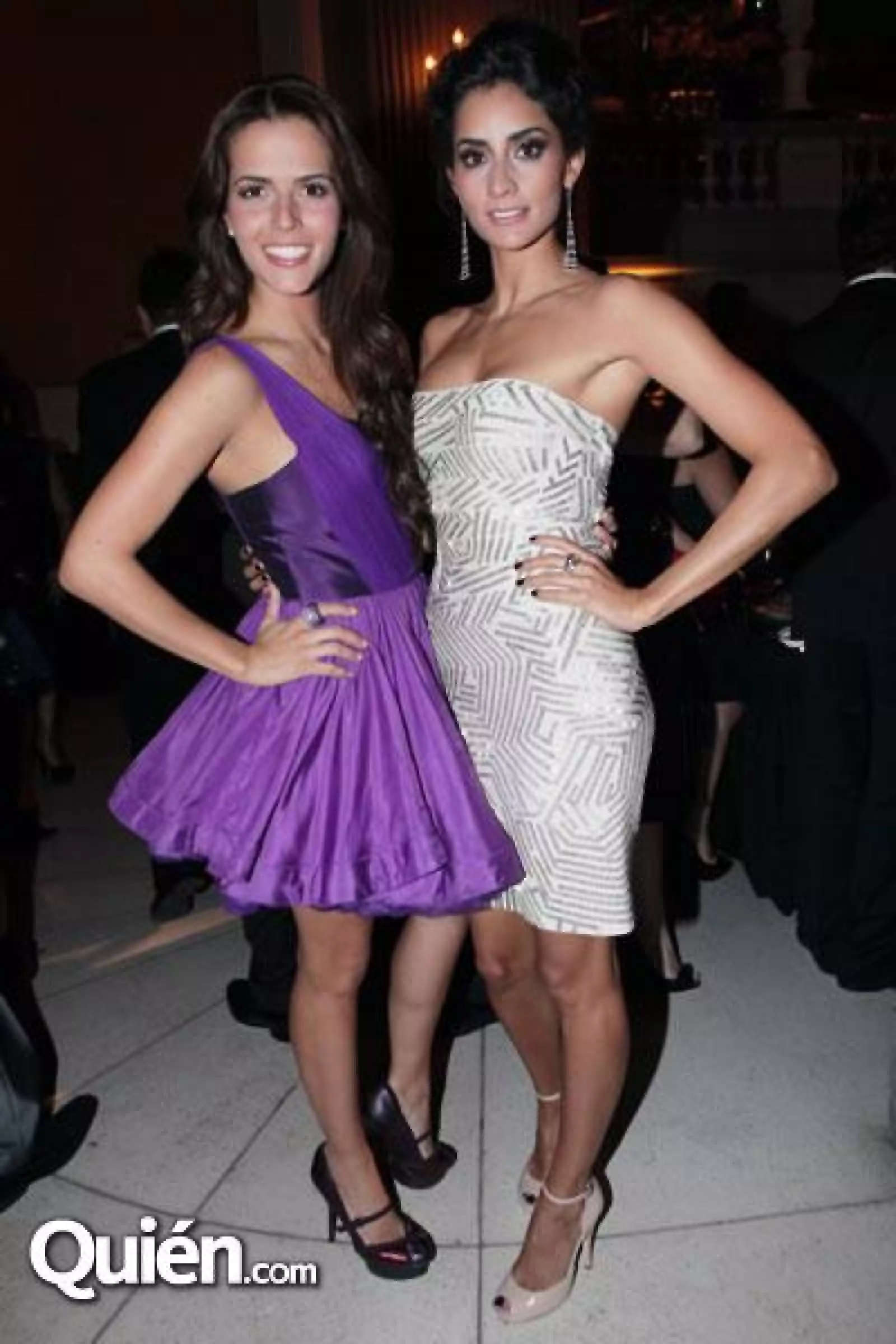 Claudia Álvarez,Paola Núñez