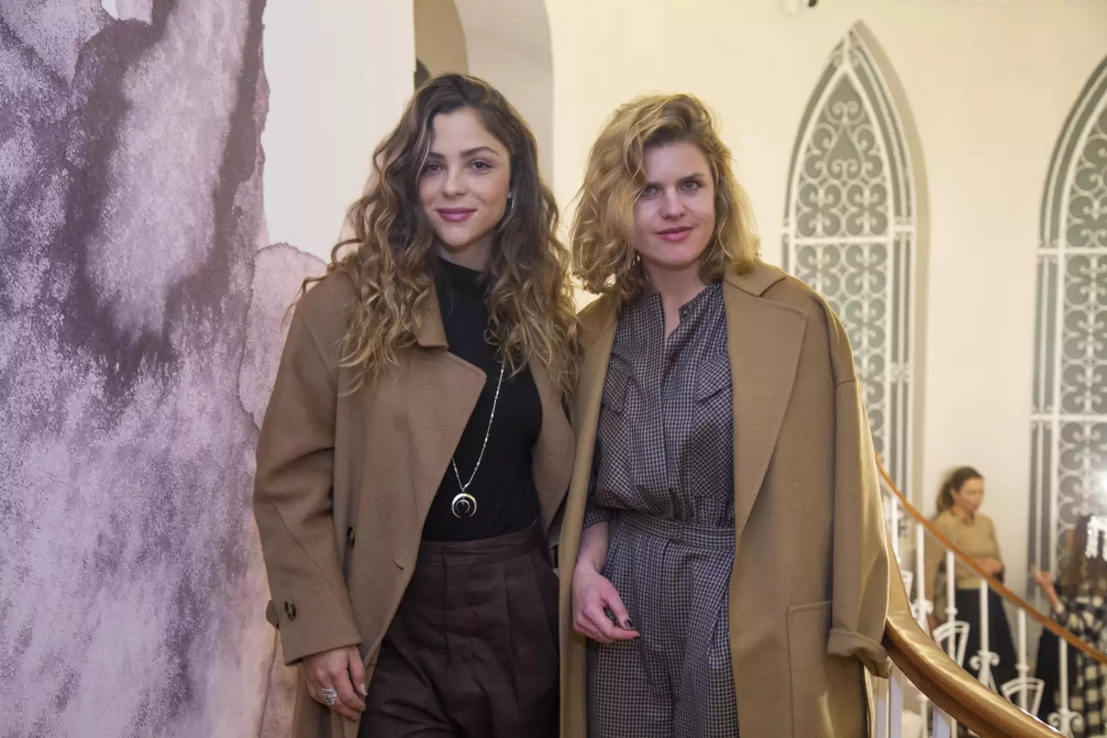 Fernanda kalb, Paulina Davila