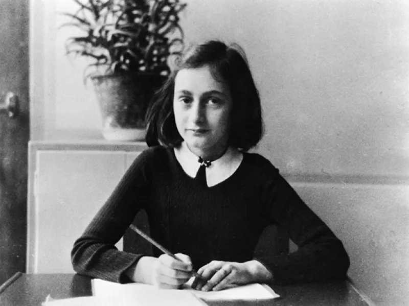 A unas semanas de vencerse el copyright de la obra, El Fondo Anne Frank, que posee los derechos, se ha negado a aceptar la liberación. Aquí te explicamos la situación.