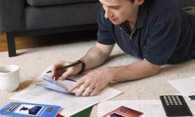El envío y almacenamiento de facturas físicas consume tiempo y dinero. (Foto: Archivo)