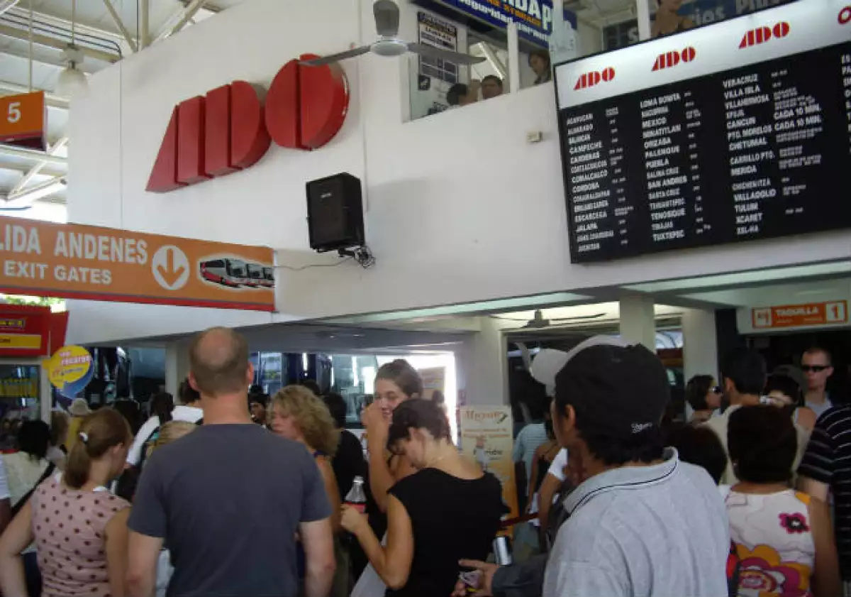 terminal de autobuses ADO