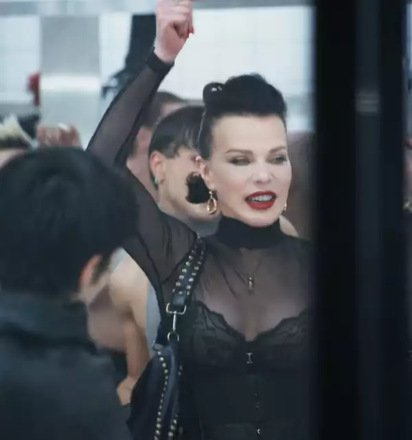 celebridades- confessions-II-madonna