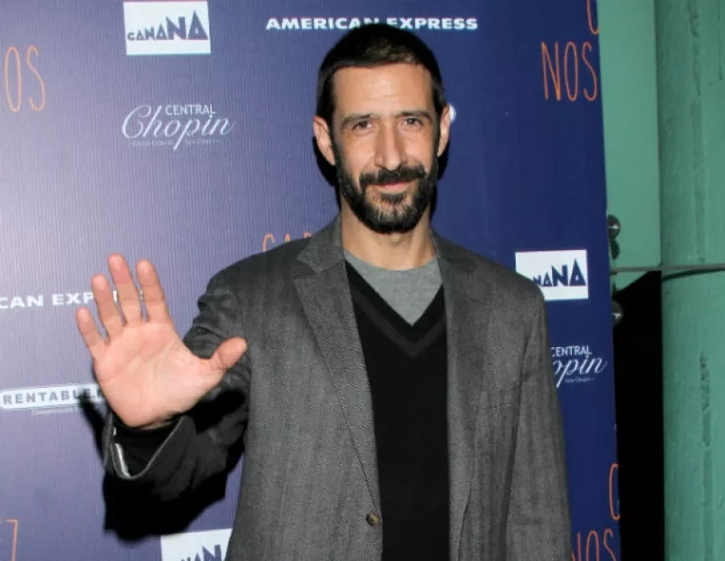 El actor compartió cómo ha mantenido una buena relación de amistad con su ex pareja y madre de su hija Leonor.