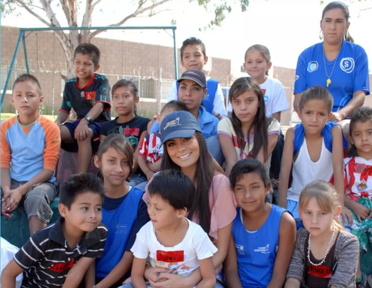 Ximena convivió con niños en situación de pobreza en su natal Guadalajara.