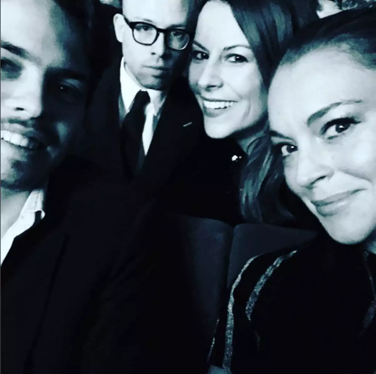 Fotos y más fotos de lo feliz que está con Egor, es como se ha visto a Lilo.