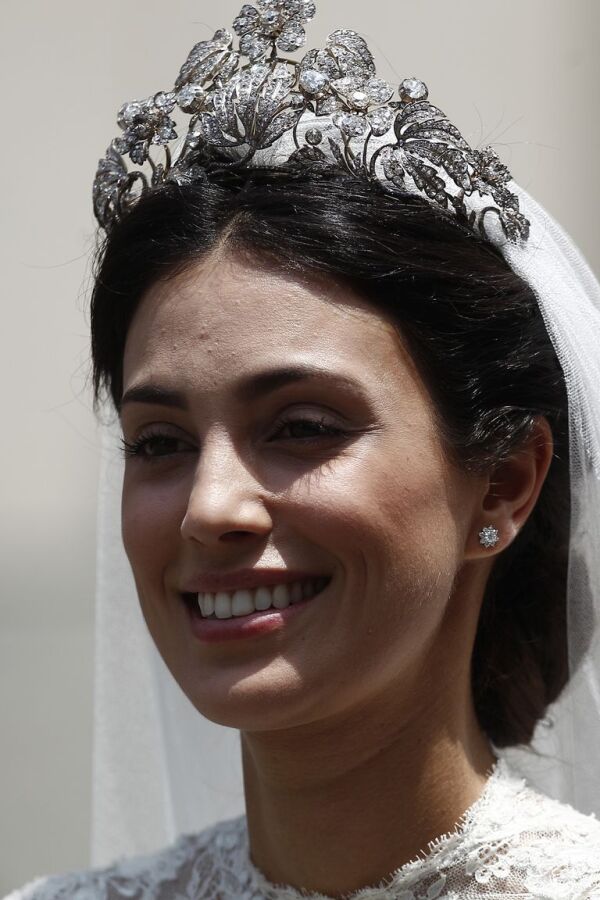 hbz-alessandra-crown-933863364-1521478672