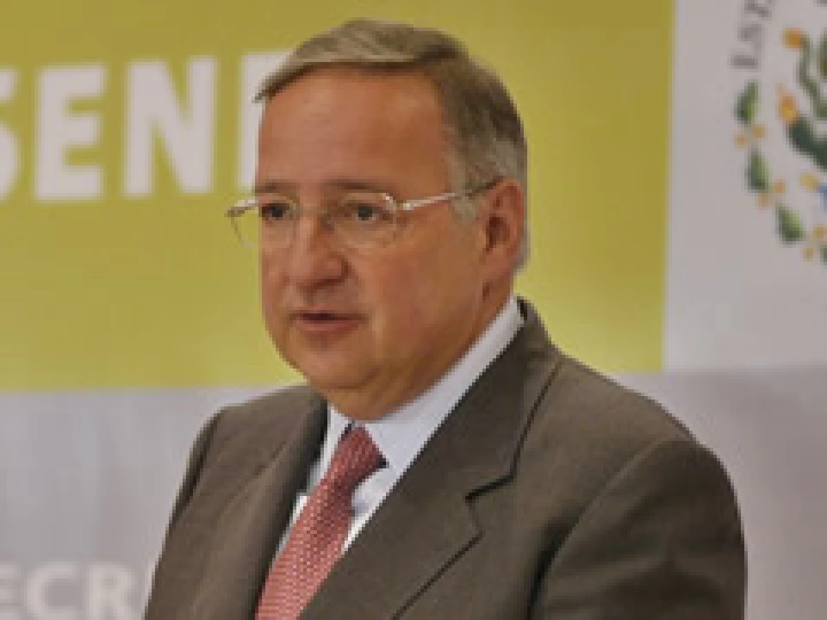 Jesús Reyes Heroles, director de Pemex, dio el anuncio sobre la nueva refinería en el país. (Foto: Archivo)