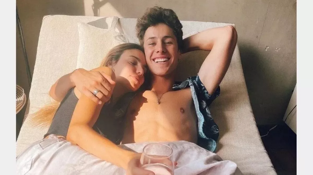 Macarena Achaga y Juanpa Zurita.jpg