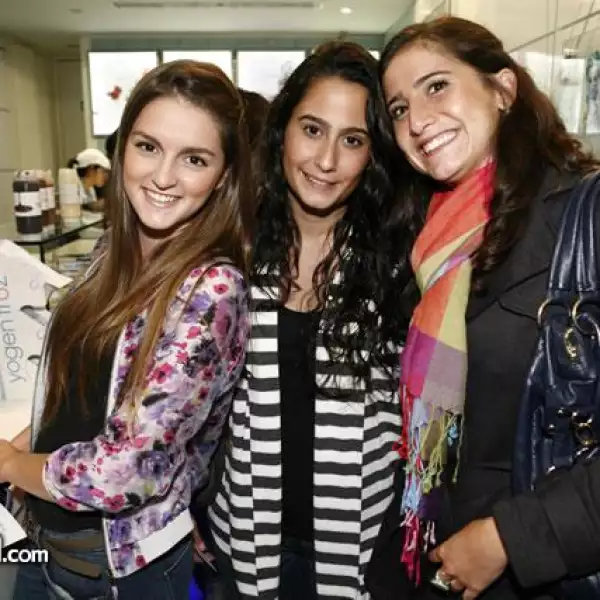 Roxana del Valle,Luisa Adame,Fernanda Adame