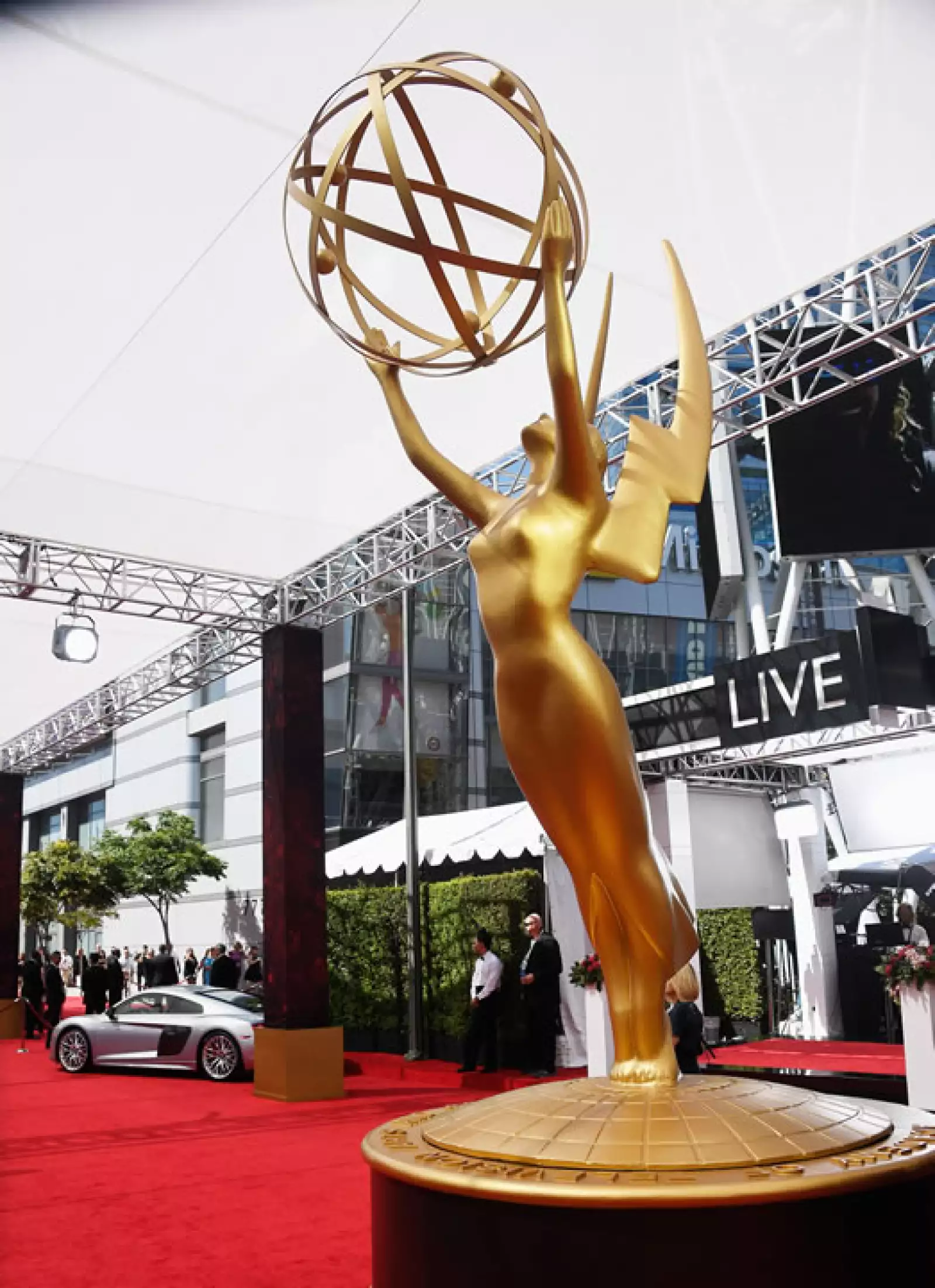 Red carpet de la entrega número 68 de los premios a lo mejor de la televisión en Hollywood.