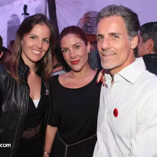 Yunuen Millan,Ximena Moctezuma,Carlos Bisdikian
