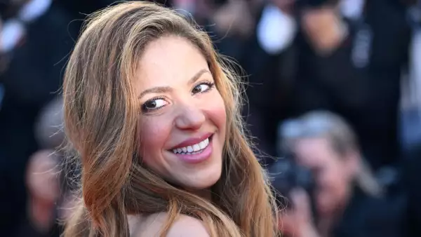 Shakira-dont-you-worry