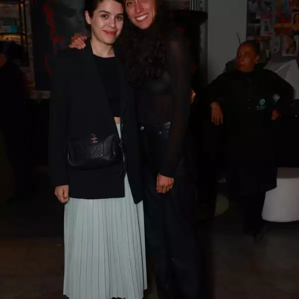 Eréndira Núñez y Mariana Arriaga 