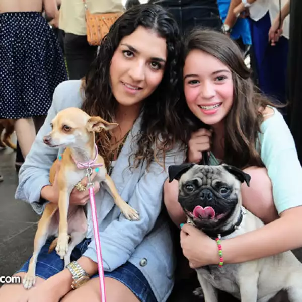 Carla Casulleras con Lima y Fátima Alafandi con Morris