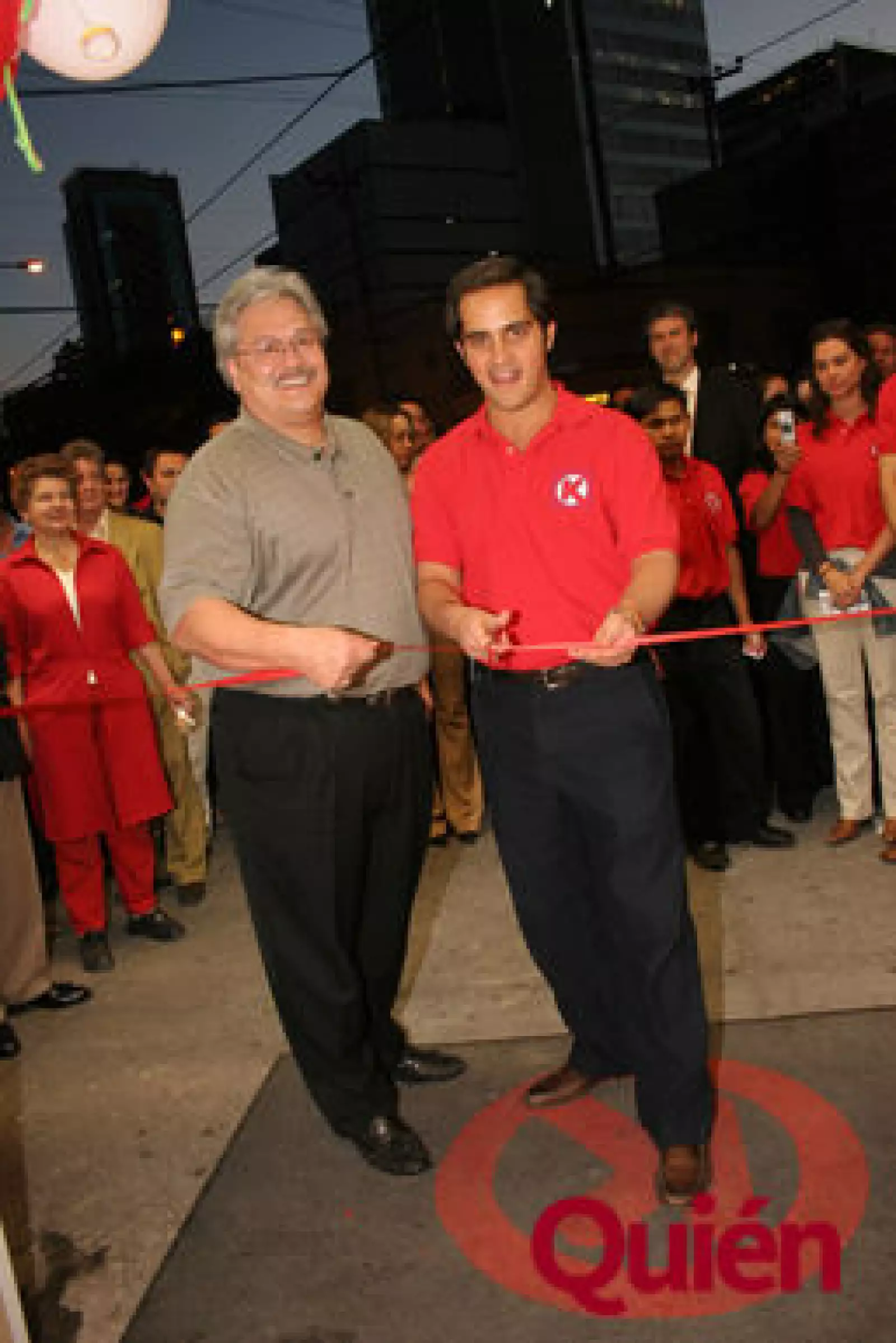 Mike Rials, Carlos Kalach