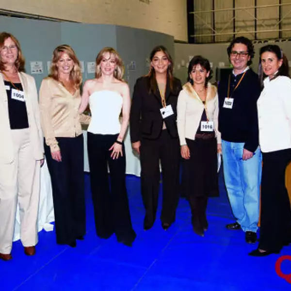 Donna Polard, Rhonda Rogers, Edith González, Xenia Castro, Jackie Kassm,Enrique Macotela, Pricilla Vigletti