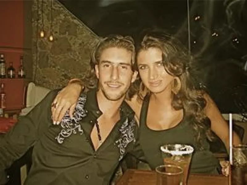 La ex RBD ha sido vista últimamente acompañada de Anuar Name, mientras el joven empresario sale con Alejandra Gómez Sainz; lo curioso es que sus nuevas parejas mantuvieron un noviazgo hace unos años.